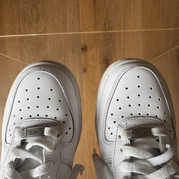 Nike Air Force 1 '07 Low White DD8959-100 Size 6 | Classic Streetwear Sneaker - Picture 12 of 16